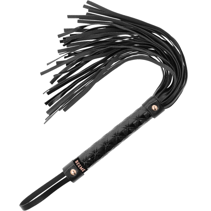 Black edition flogger in vegan leather