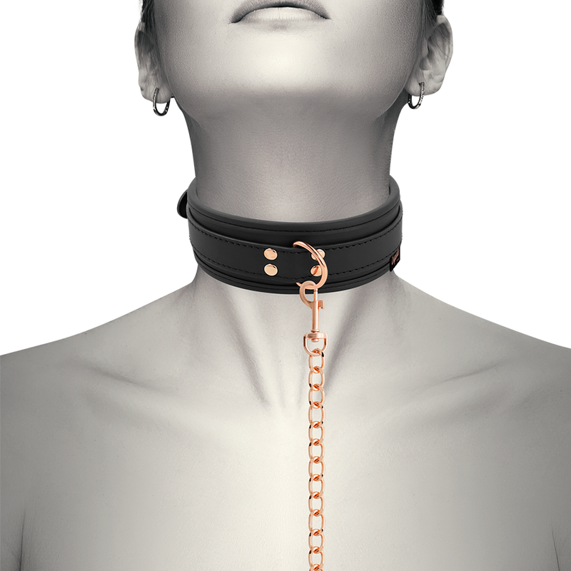 Vegan leather fancy necklace with strap and neoprene lining