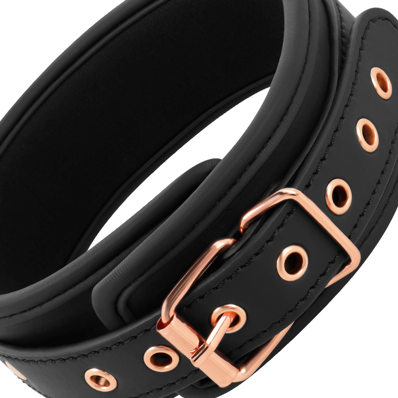 COQUETTE CHIC DESIRE - FANCY VEGAN LEATHER NECKLACE WITH BRACELET AND NEOPRENE LINING