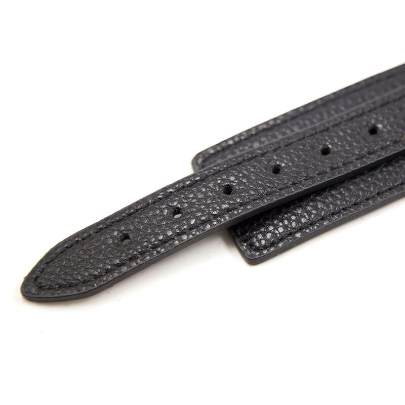 Snake pattern necklace