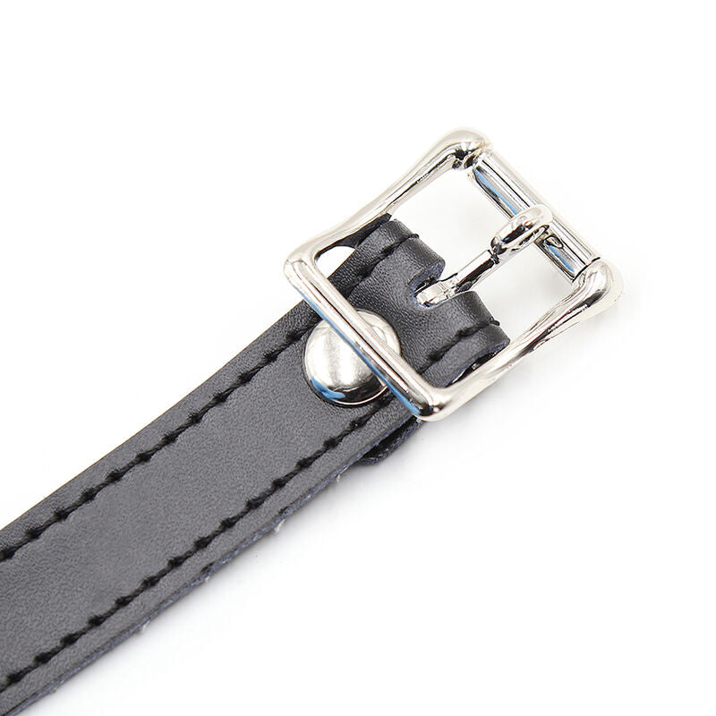 Silicone ball gag with leather belt (lock included)