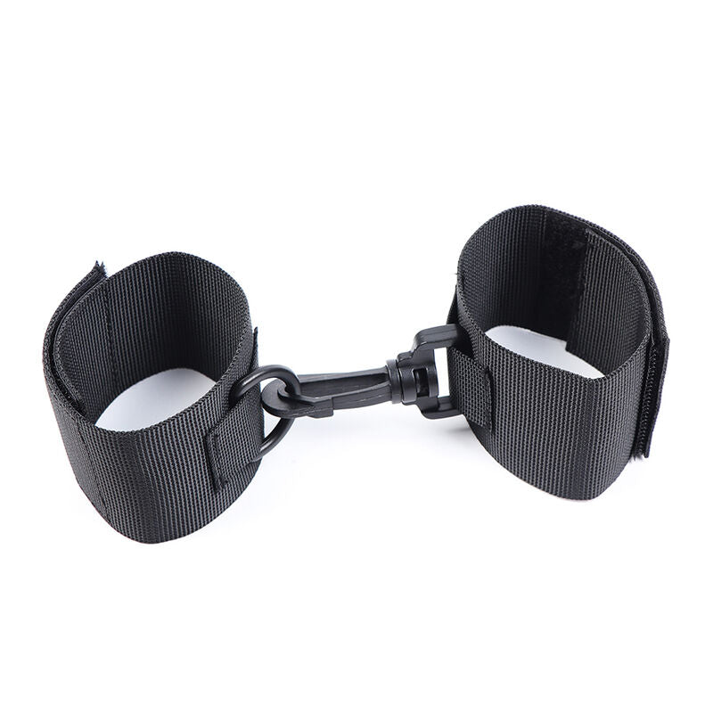Nylon wrist restraints
