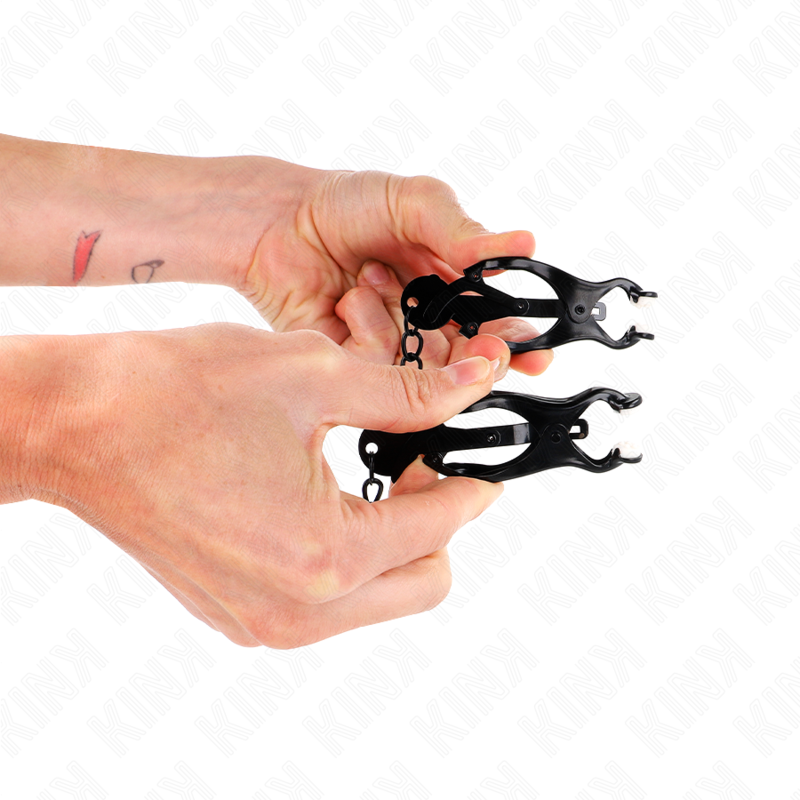 KINK - JAPANESE CLOVER EAR CLIPS WITH 30CM BLACK CHAIN