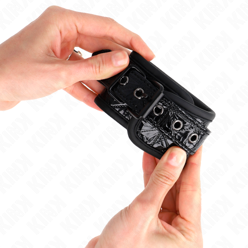 KINK - Adjustable Black Diamond Pattern Wrist Rest 17-26 cm x 5.5 cm