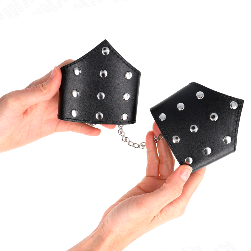 Black dot style bracelets with adjustable chain 17-23 cm x 8.5 cm