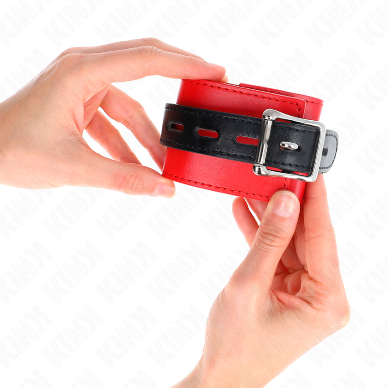 Red wrist support with adjustable black belt 17-28 cm x 6 cm