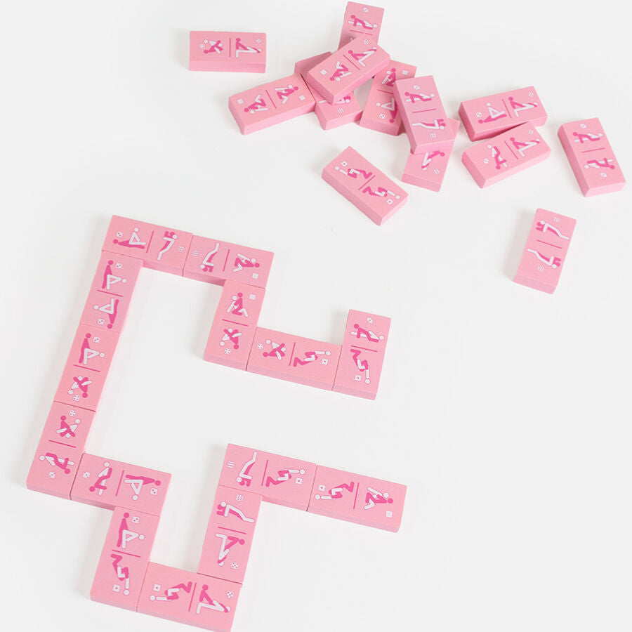 Kinky wooden dominoes set