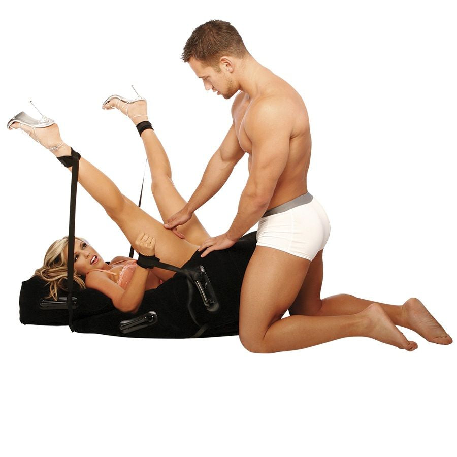 Coussin de Position Gonflable avec Poignées EZ-Grip et Masque - Fetish Fantasy