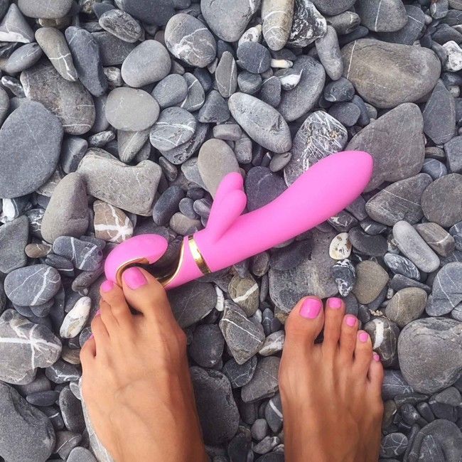 G-Rabbit Pink Crawling Bunny Vibrator