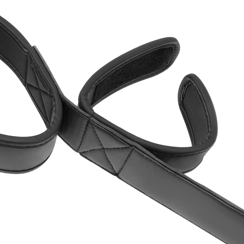 Bondage spreader bar with neoprene lining
