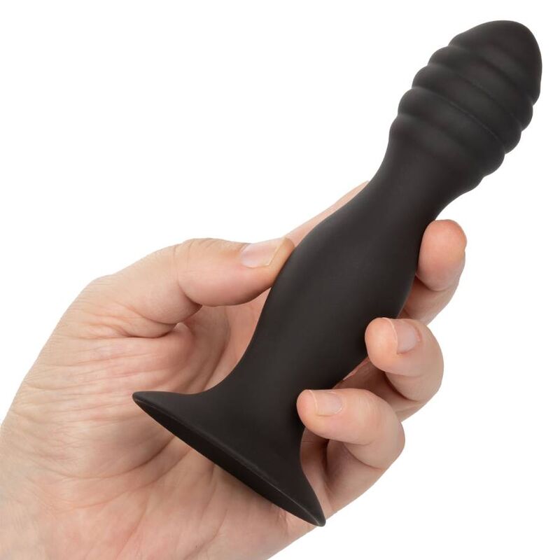 Plug Anal Côtelé Stud Silicone Ventouse Mains Libres - CalExotics